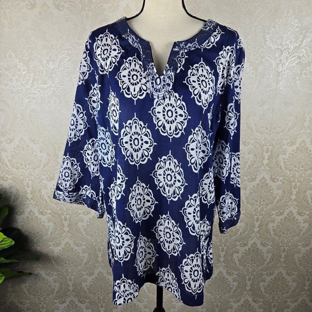 J H Collectibles Size XL 100% Cotton Blue White Patterned Tunic Clear Sequin Dtl